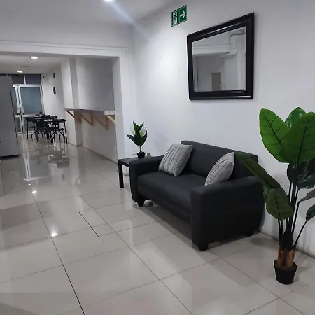 Hostal Familiar Turistico La Moneda